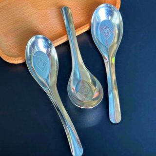 Thìa Inox Ăn Cơm Bằng Thép Không Gỉ Dày Dặn Chắc Chắn A1316