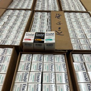 Lăn khử mùi cơ thể Etiaxil