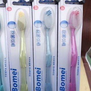 BÀN CHẢI ĐÁNH RĂNG NHIỀU MÀU BOMEI A1453