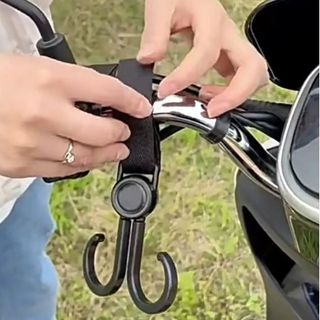 Móc treo xe đạp xe máy xe đẩy em bé xoay 360 độ đa năng, móc treo xe đạp móc treo xe điện đa năng A1754