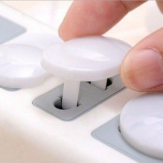 Nút Bịt Ổ Cắm Điện Chống Giật An Toàn Cho Bé Yêu A2142