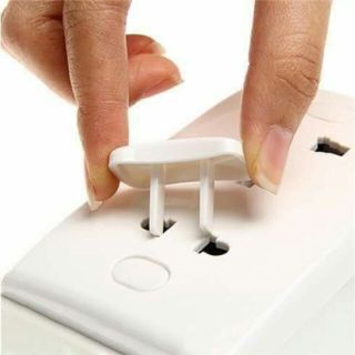 Nút Bịt Ổ Cắm Điện Chống Giật An Toàn Cho Bé Yêu A2142
