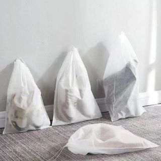 Túi Đựng Giày Đa Năng Vải Không Dệt, Miệng Dây Rút Tiện Lợi (Màu trắng) A2741