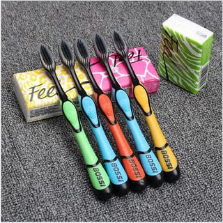 Bàn Chải Đánh Răng Vệ Sinh Răng Miệng Than Tre Hoạt Tính Lông Mềm HÀN QUỐC BOSSI A3831