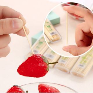 Hộp Tăm tre mini du lịch, xiên tre cầm tay khi đi du lịch dã ngoại A5221