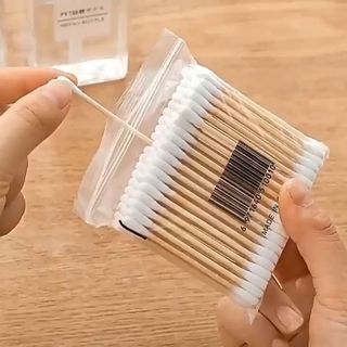 Bịch X100 Que Tăm Bông Ngoáy Tai Thân Gỗ - Bông Ráy Tai Cán Gỗ A5722