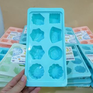 Khay Làm Đá Khuôn Thạch 8 Viên Việt Nhật, Vỉ Đá Làm Thạch 8 ô, Khay Chia Đồ ăn dặm cho bé (6921) A5343