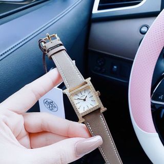 ĐỒNG HỒ NỮ CAO CẤP HERME DÂY DA NHIỀU MÀU MẶT HỘT VIỀN ĐÁ VÀNG