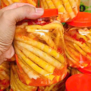 Măng Trúc ngâm tỏi ớt - hủ 1kg luôn nước