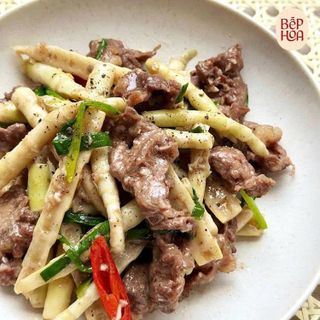 Măng Trúc ngâm tỏi ớt - hủ 1kg luôn nước