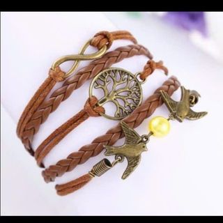 Vòng đeo tay da nhiều tầng mẫu mới nhất