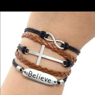 Vòng đeo tay da nhiều tầng mẫu mới nhất