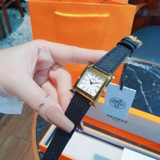 ĐỒNG HỒ NỮ CAO CẤP HERME MẶT SỐ HỘT NIỀNG THÉP VÀNG DÂY DA NHIỀU MÀU