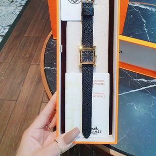 ĐỒNG HỒ NỮ CAO CẤP HERME MẶT SỐ HỘT NIỀNG THÉP VÀNG DÂY DA NHIỀU MÀU