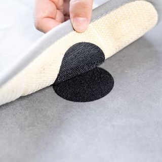 Miếng dán cố định thảm trải giường, khăn trải bàn, ghế sofa, keo dán không để lại dấu vết, chống trượt L1532
