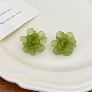 Sỉ hoa tai tone màu xanh hoa lá cực xinh, nổi bật