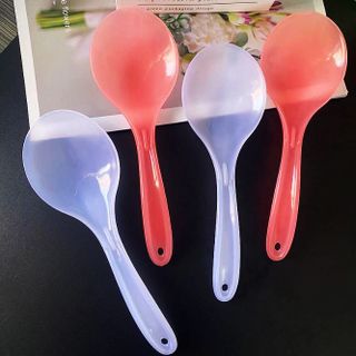 Thìa nhựa lớn xới cơm, màu đỏ và trắng ngẫu nhiên, muỗng múc cơm múc canh đa năng L2044