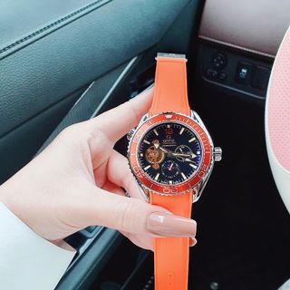 XẢ RẺ ĐỒNG HỒ NAM TRUNG CẤP ÔMEGHA CƠ DÂY CAO SU MÀU CAM