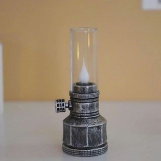 ĐÈN DẦU ĐỂ BÀN SÀI PIN PHONG CÁCH CỔ ĐIỂN