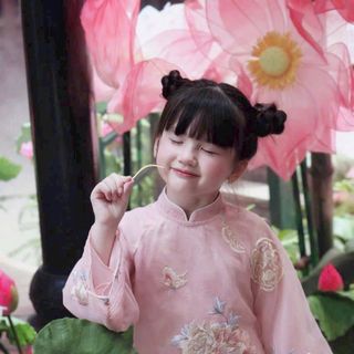 Sỉ buôn áo dài bé gái - hoa mẫu đơn