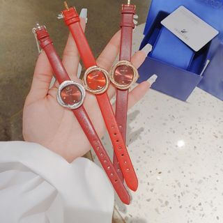 XẢ KHO ĐỒNG HỒ NỮ CAO CẤP XWAROVSKI DÂY DA ĐỎ VIỀN ĐÁ