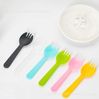 Set 50 thìa nhựa dùng để ăn bánh kem (dài 11cm)