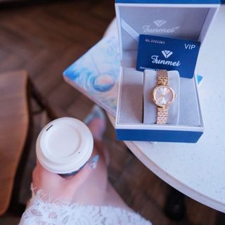 ĐỒNG HỒ NỮ CHÍNH HÃNG FUNMEI F2119 DÂY THÉP MẶT TRÒN KÍNH SAPHIRE ĐÍNH ĐÁ FULLBOX TEM