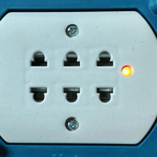 Ổ CẮM ĐIỆN 3 CỔNG HATO DÂY CUỘN DÀI 4M