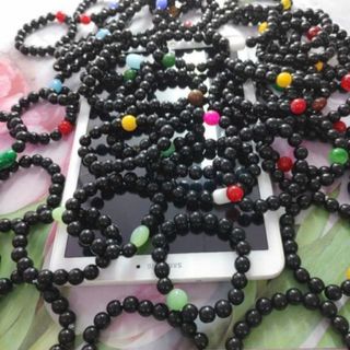 Vòng tay phong thủy đá thạch anh đen mix mặt