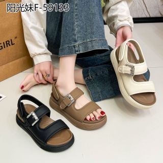 Dép thời trang cao cấp hot hit nhất hiện nay