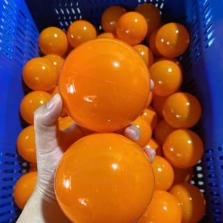 Sét 50 quả bóng nhựa phi 8 màu cam tươi, màu trắng sữa