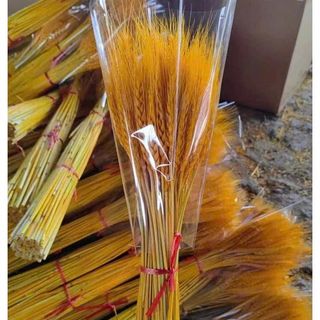 Bó bông lúa mạch khô dùng để trang trí chiêu tài lộc và may mắn