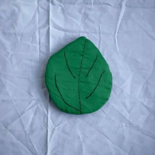 Lót ly tách hàng thủ công - hình chiếc lá