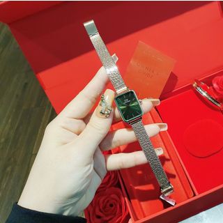 SET DANIEL HỘP ĐỎ HOA HỒNG DA LƯỚI QUADRO VÀ CUFF