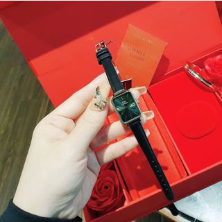 SET DANIEL HỘP ĐỎ HOA HỒNG DA LƯỚI QUADRO VÀ CUFF