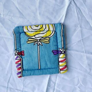 Lót ly thiết kế - hình vuông mẫu 1