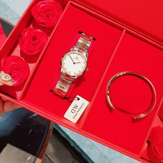 SET DANIEL HỘP ĐỎ HOA HỒNG THÉP ICONIC VÀ CUFF