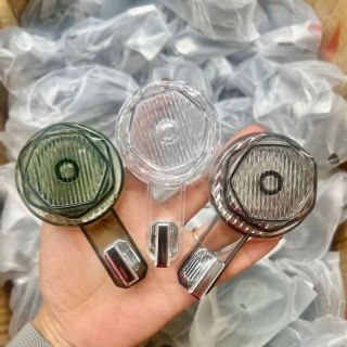 Móc treo đồ hút chân không