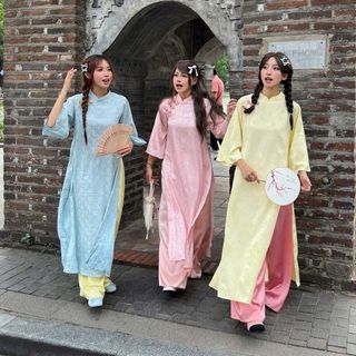 Áo dài gấm cổ tày chuẩn hình quần tuyết nhung dài rộng chuẩn hình cao cấp