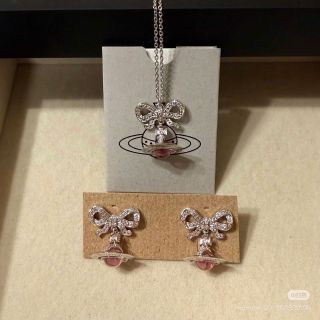 HOA TAI VÀ DÂY CHUYỀN SIÊU CẤP VIVIENNE MẶT NƠ ĐÁ FULLBOX