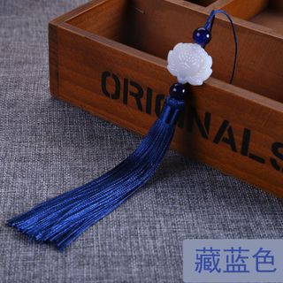 Tua dua làm tràng làm khánh trưng bày