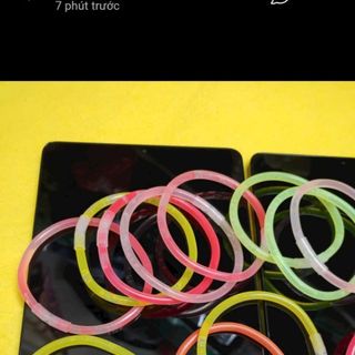 Vòng tay màu sắc đẹp vòng đeo tay