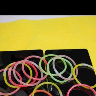 Vòng tay màu sắc đẹp vòng đeo tay