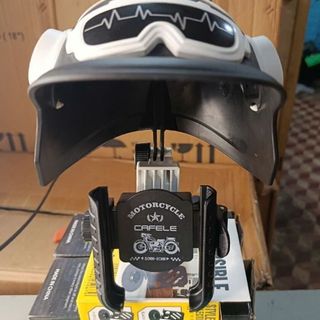 GIÁ ĐỠ ĐIỆN THOẠI XE MÁY HÌNH NÓN BẢO HIỂM