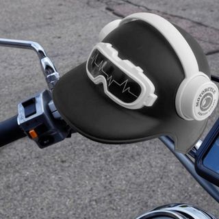 GIÁ ĐỠ ĐIỆN THOẠI XE MÁY HÌNH NÓN BẢO HIỂM