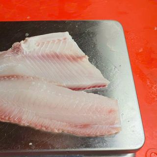CÁ RÔ PHI FILLET CÒN DA 80/100G/MIẾNG