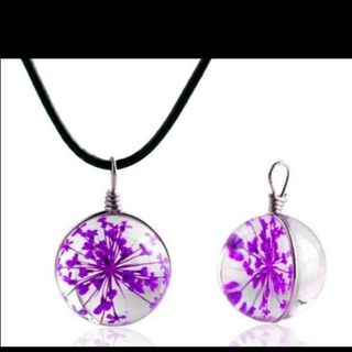 Dây chuyền da kèm mặt đá ép hoa khô y hình rất đẹp nhe