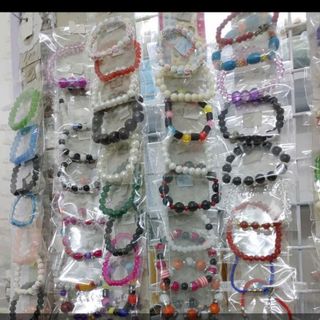 Vòng tay phong thủy có rất nhiều mẫu nha chuỗi đeo tay