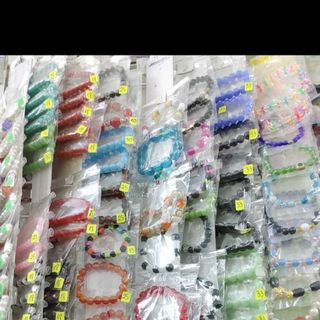 Vòng tay phong thủy có rất nhiều mẫu nha chuỗi đeo tay