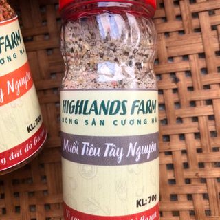 Muối tiêu tây nguyên hủ 70gr Highlands Farm - Set 6 hủ 420gr